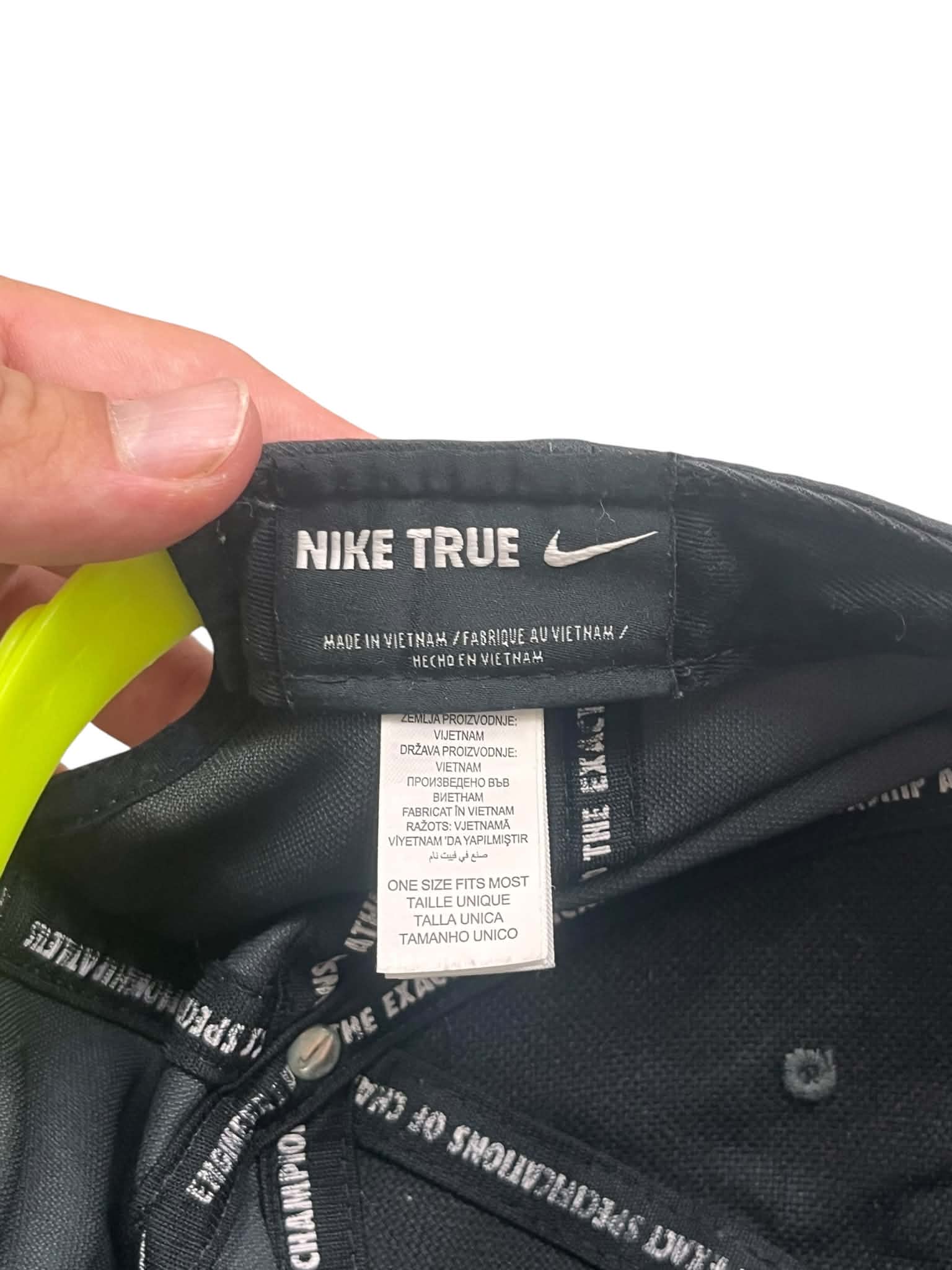 Nike Neon Cap (One Size)