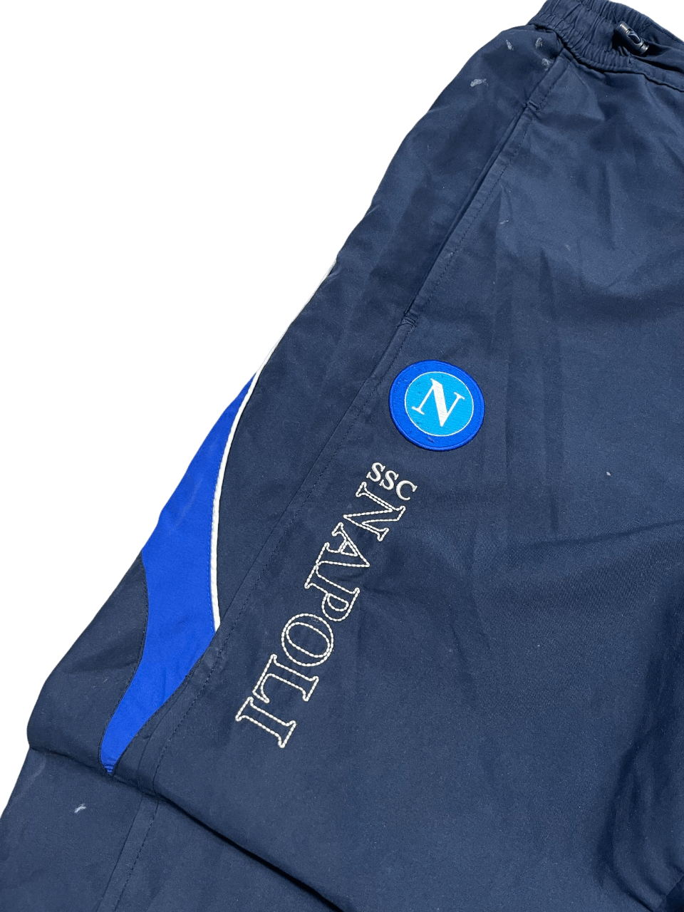 SSC Napoli logós, sötétkék vintage streetwear melegítőnadrág közelről