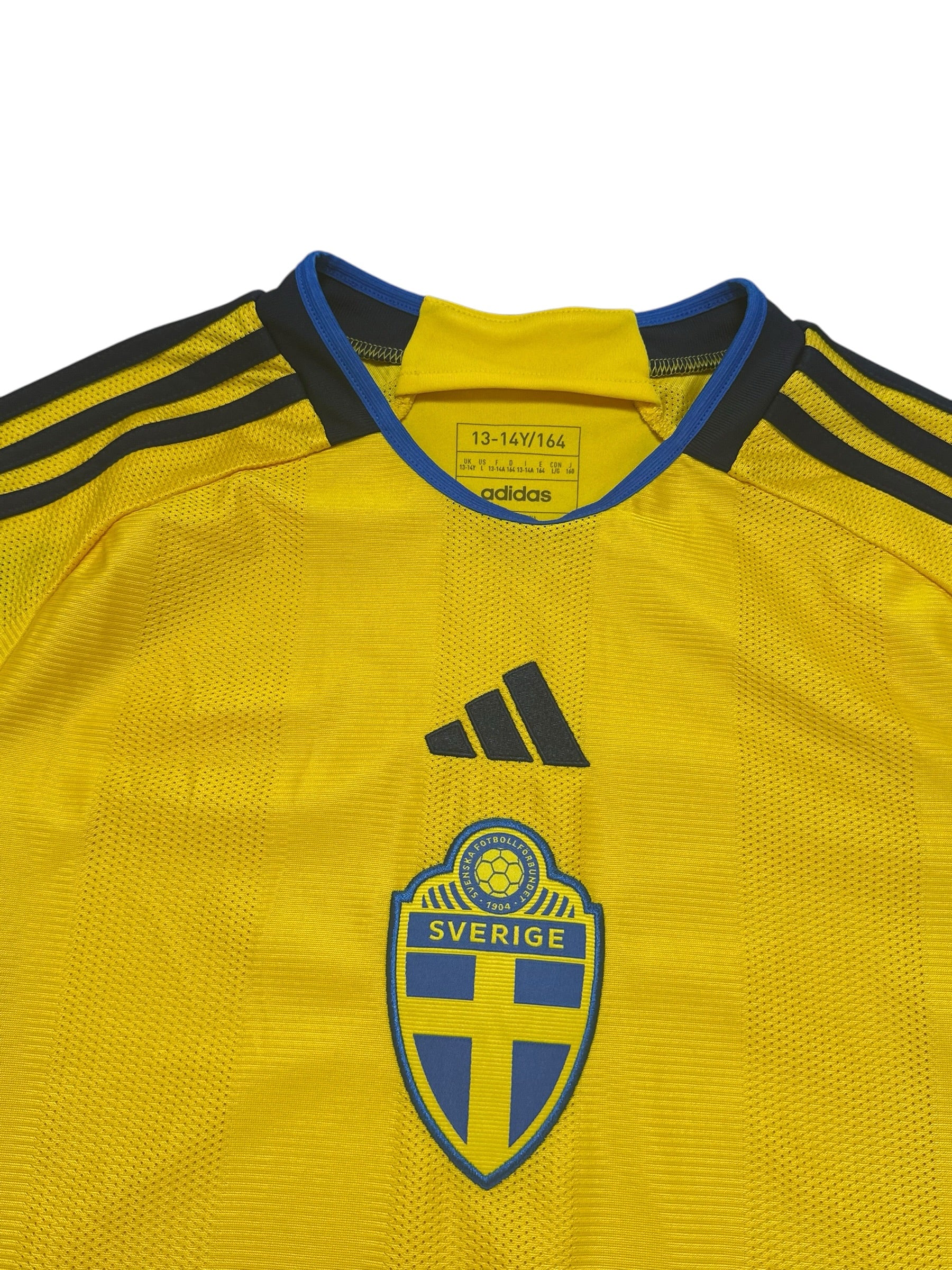 Adidas Sweden 2022 Home Jersey (XS)