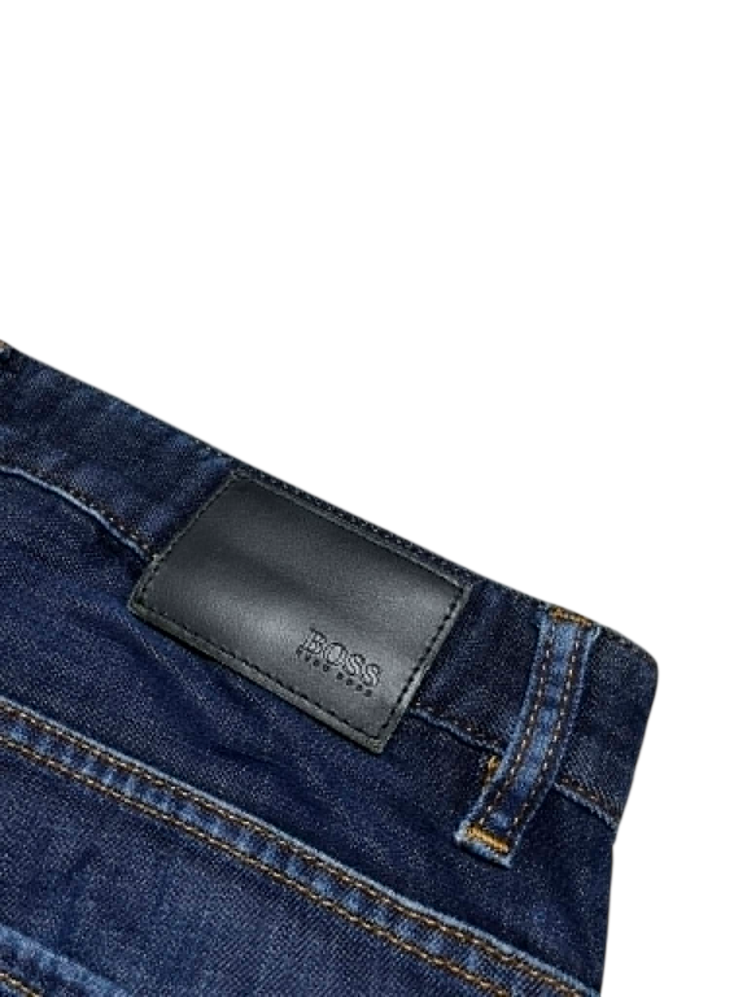 BOSS Slim Fit Jeans (M)