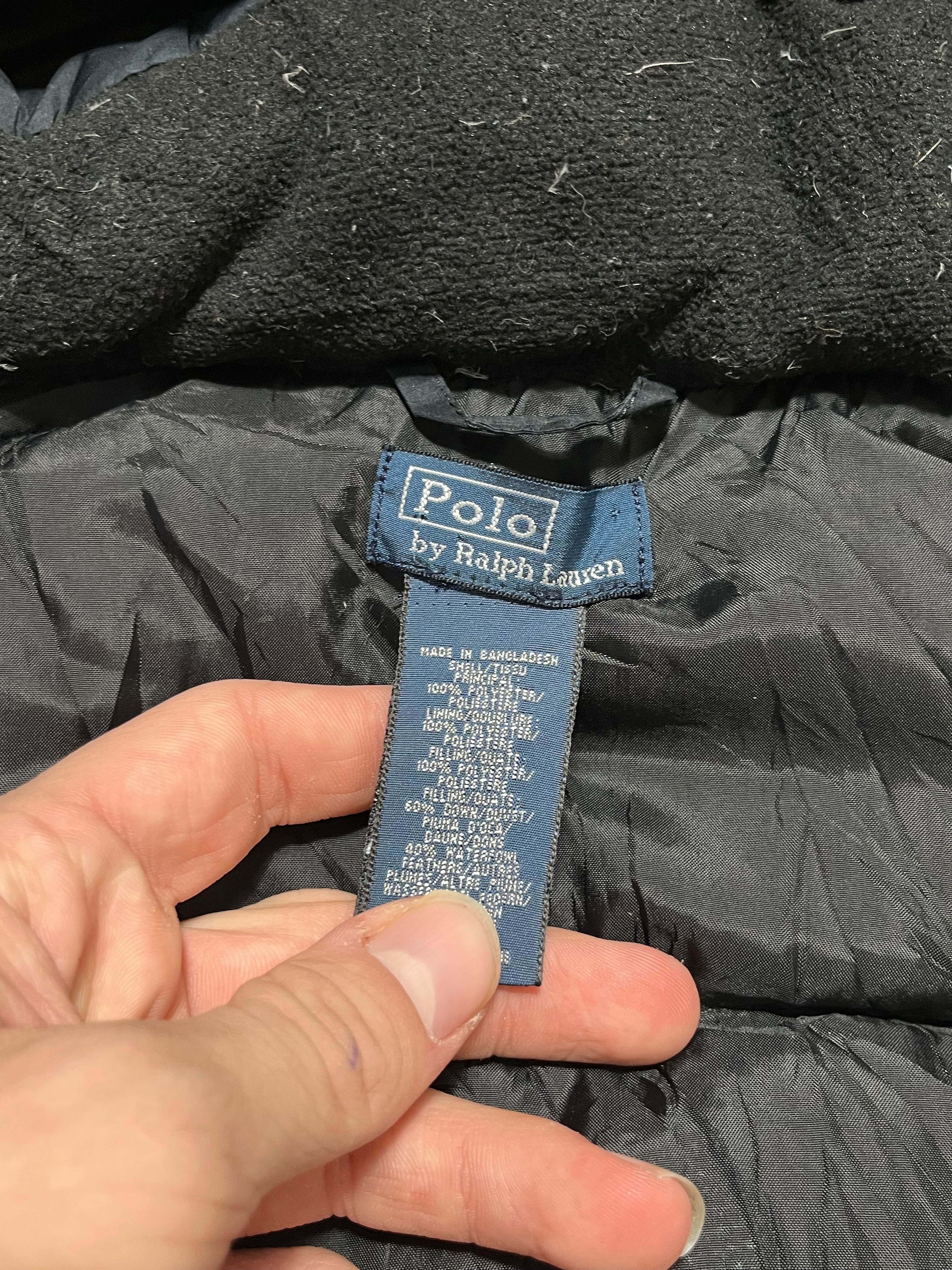 Ralph Lauren Polo kabát címke közelről, fekete bélés, vintage streetwear divat