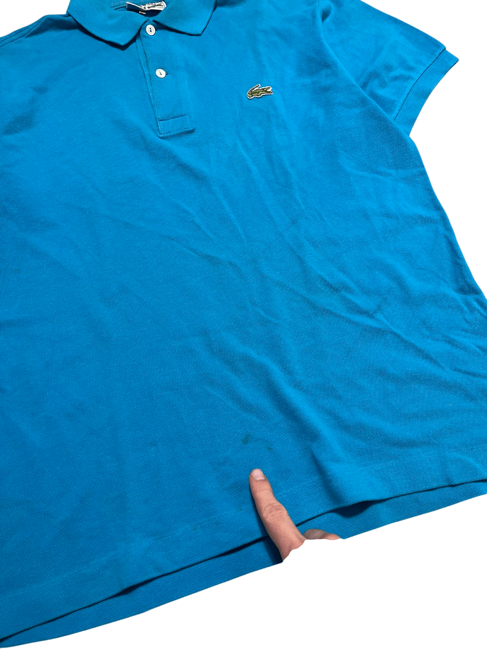Lacoste kék galléros póló apró folttal, vintage streetwear ruházat