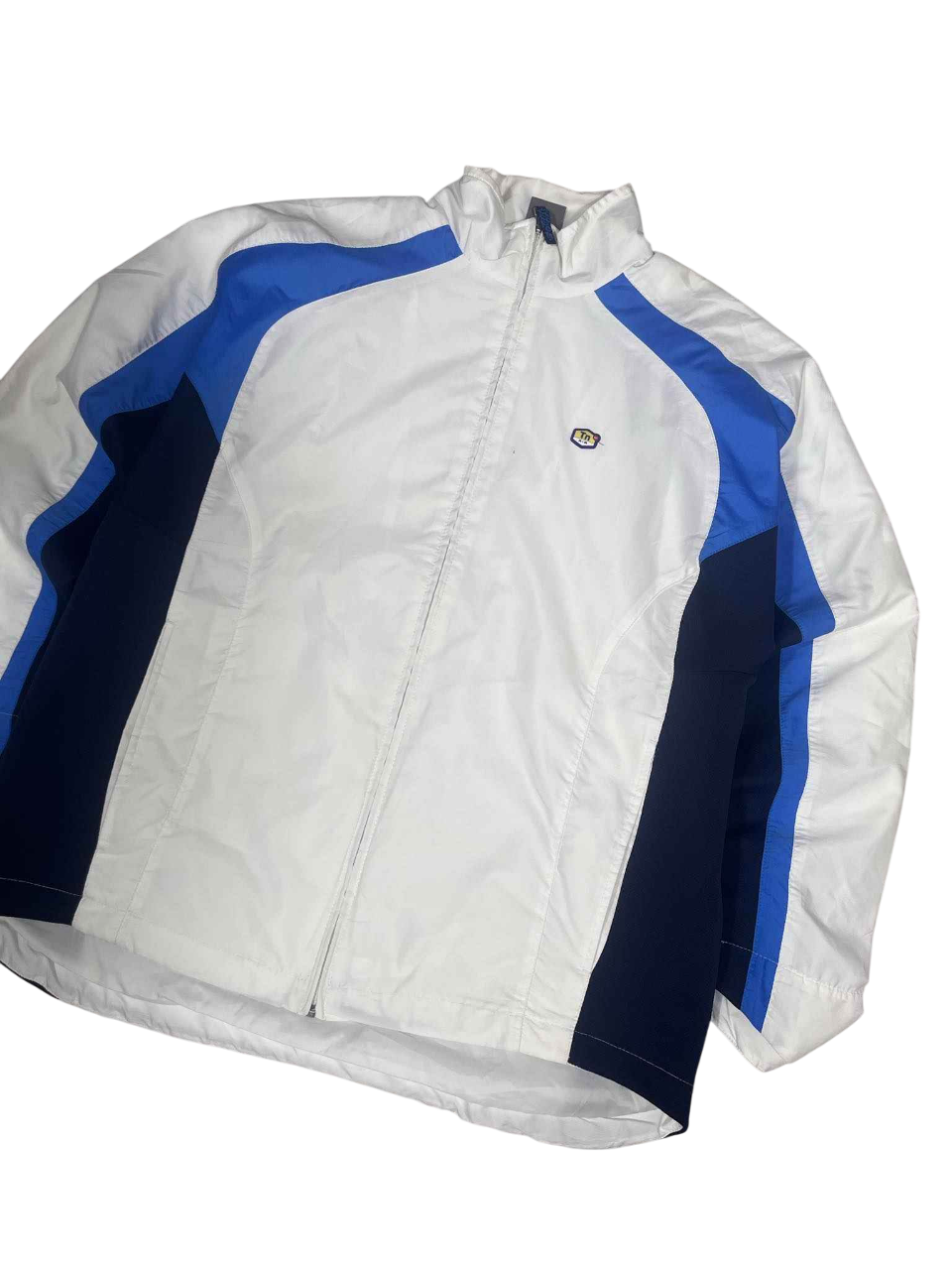 Fehér sportos vintage kabát kék betétekkel, cipzáros, utcai divat stílus