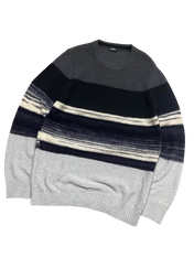 Férfi vintage Diesel pulóver, fekete-szürke árnyalatú csíkozott design, streetwear stílus