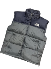 Fekete The North Face férfi steppelt vintage mellény, utcai streetwear stílus