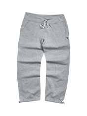 Szürke pamut jogger nadrág, zsinóros derékkal, laza streetwear stílusban.