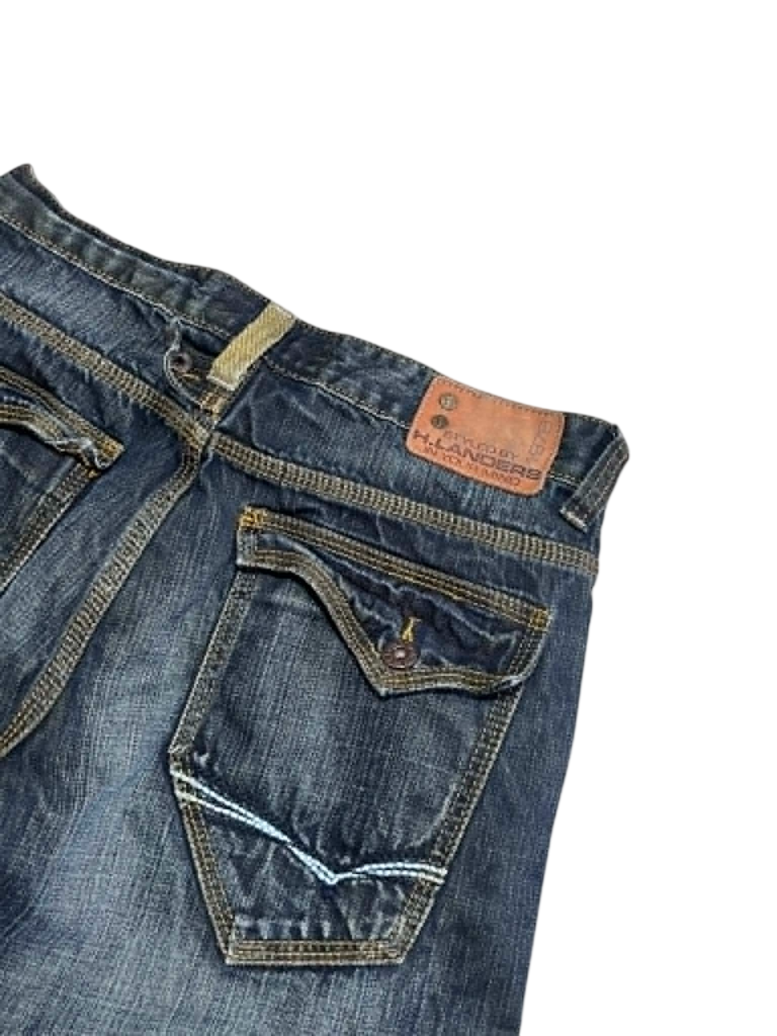 *WASHED* Y2K SWAG JEANS (M)
