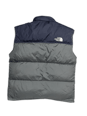 The North Face férfi vintage szürke és sötétkék steppelt utcai mellény hátulnézetben
